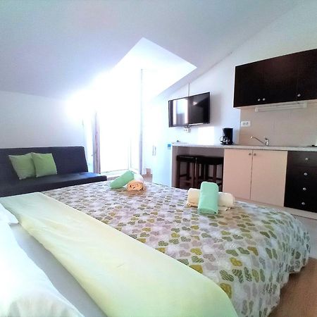 Guesthouse Cecilia 2 马林斯卡 外观 照片