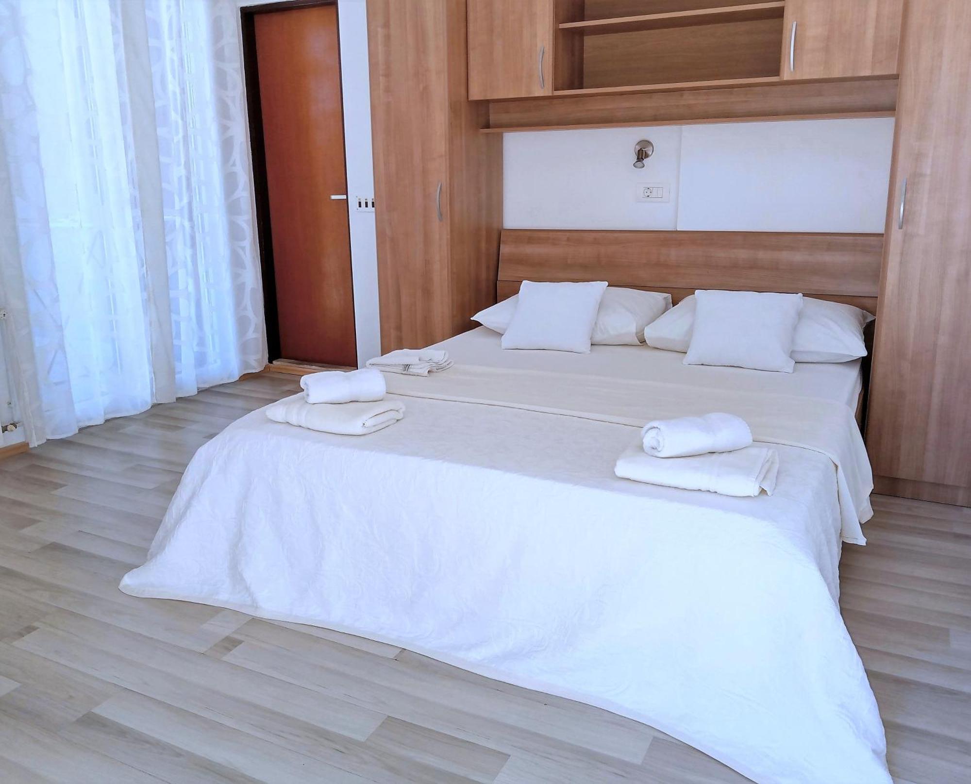 Guesthouse Cecilia 2 马林斯卡 外观 照片