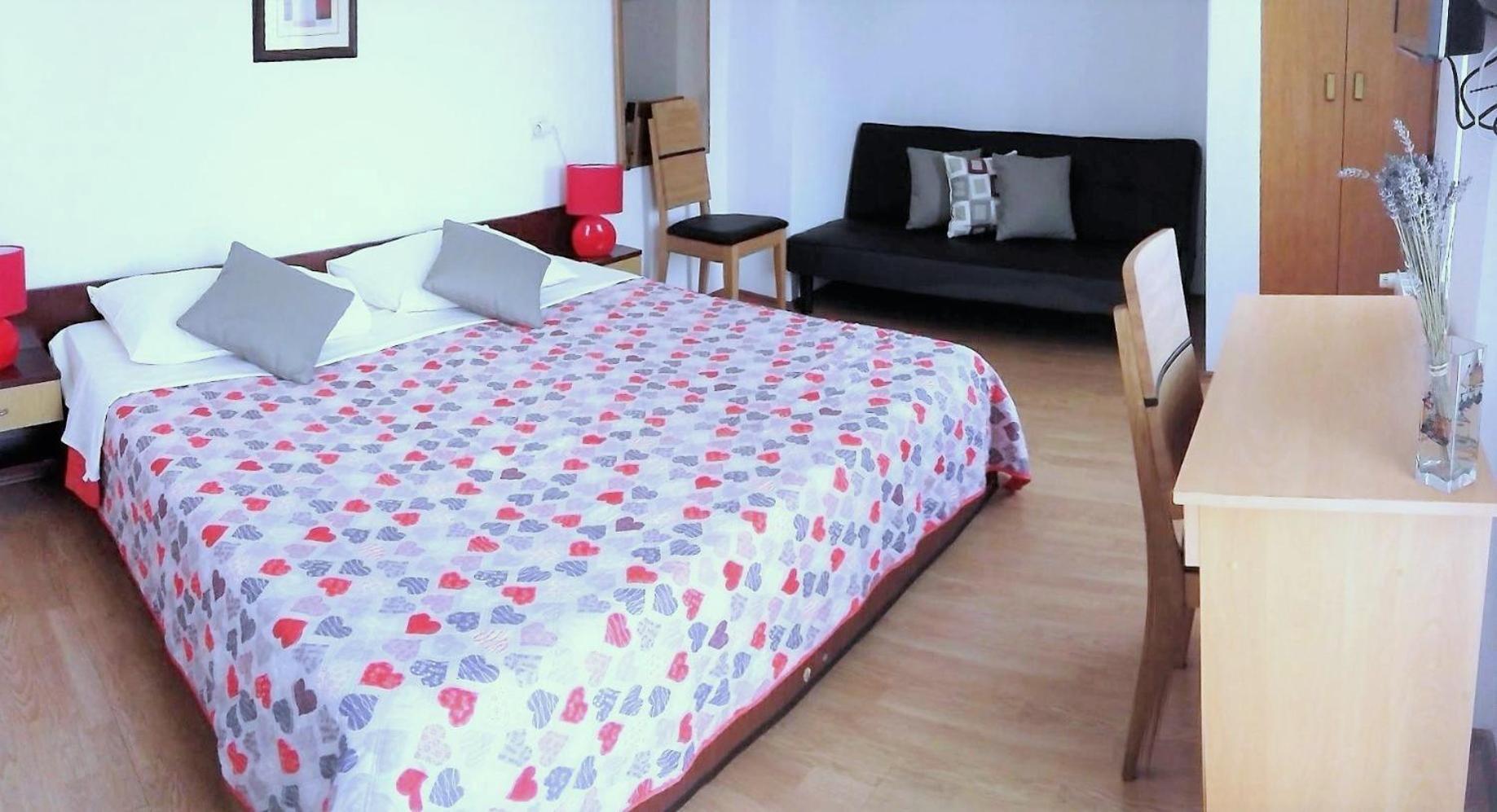Guesthouse Cecilia 2 马林斯卡 外观 照片