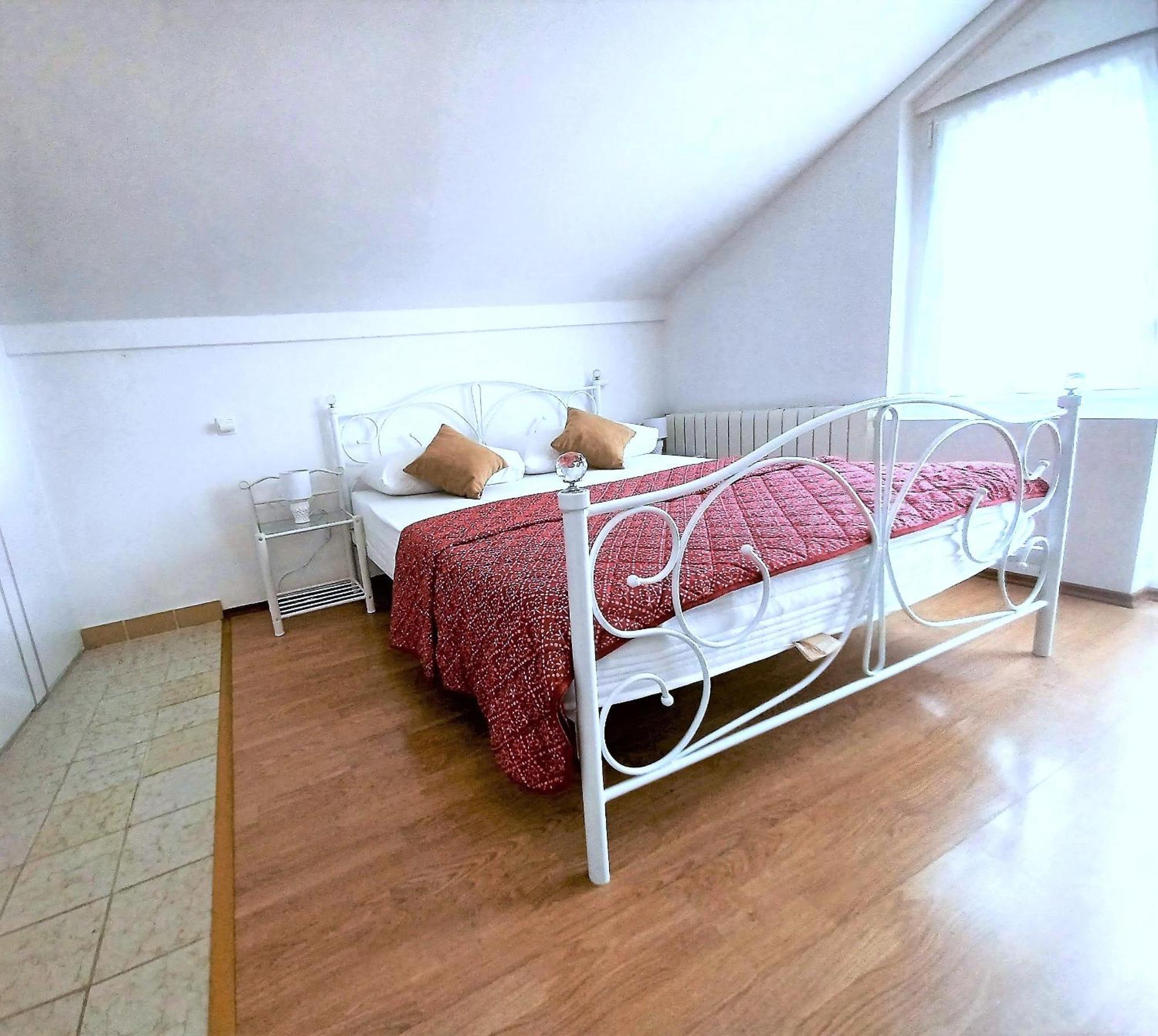 Guesthouse Cecilia 2 马林斯卡 外观 照片