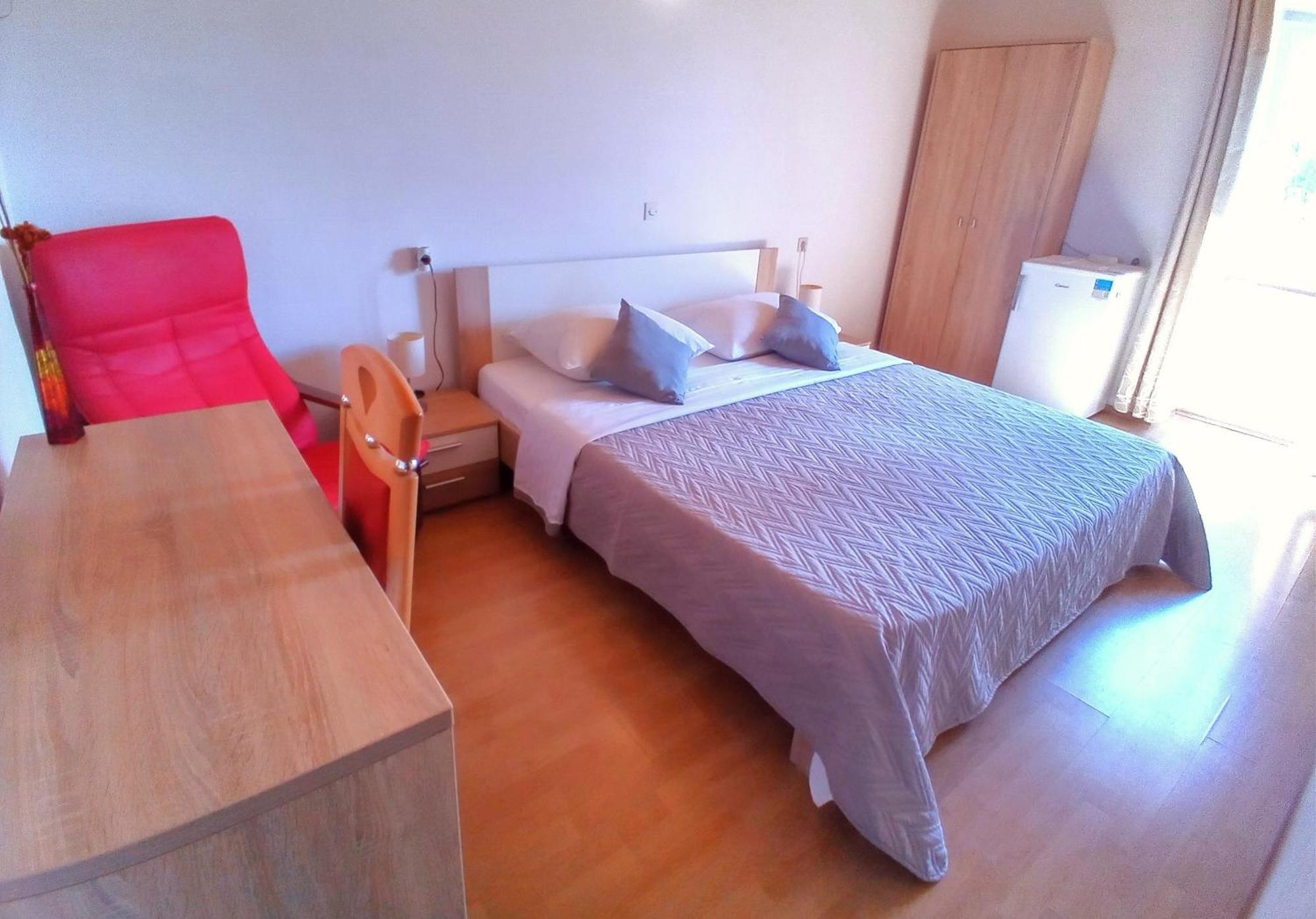 Guesthouse Cecilia 2 马林斯卡 外观 照片