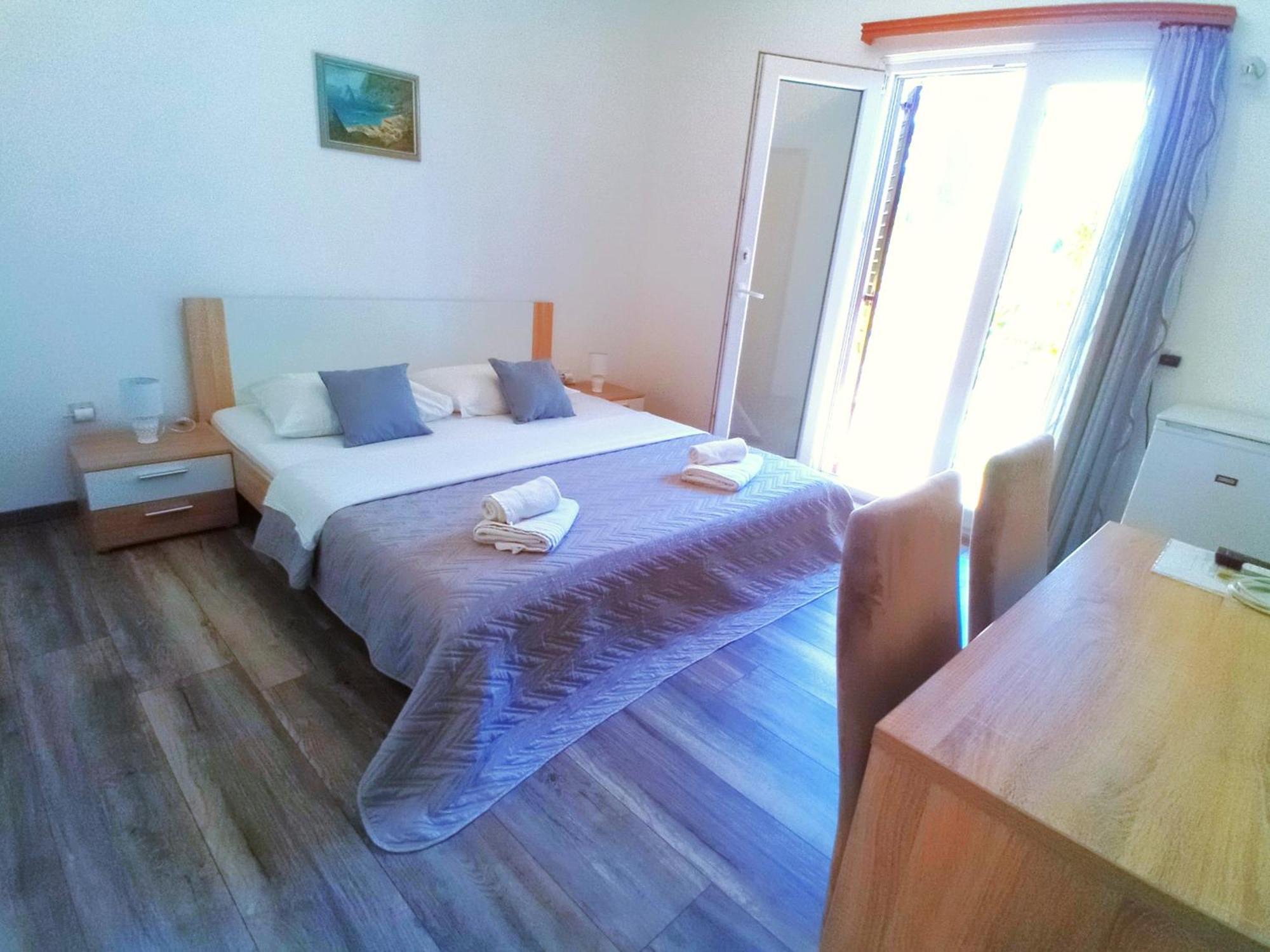 Guesthouse Cecilia 2 马林斯卡 外观 照片