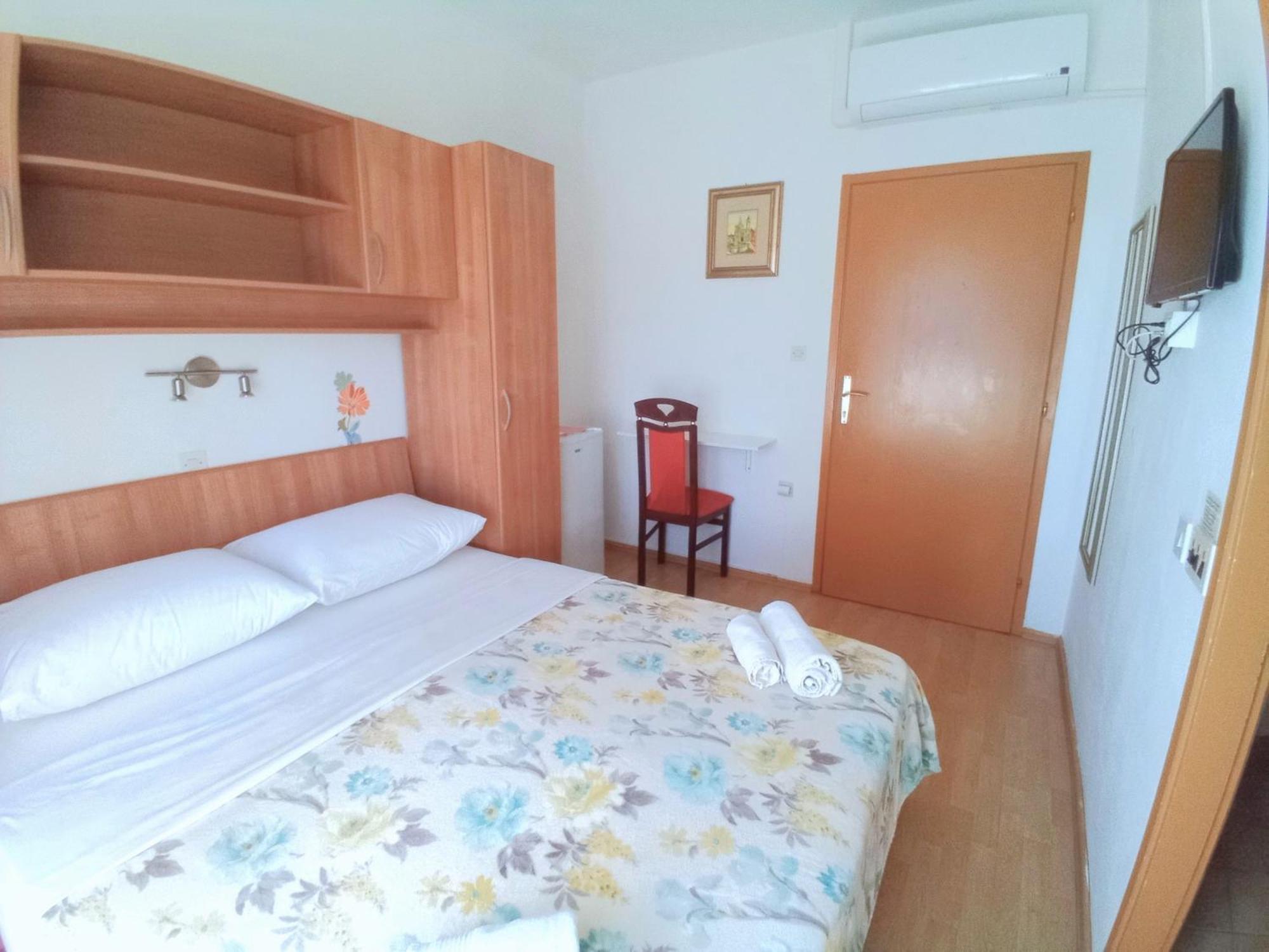 Guesthouse Cecilia 2 马林斯卡 客房 照片
