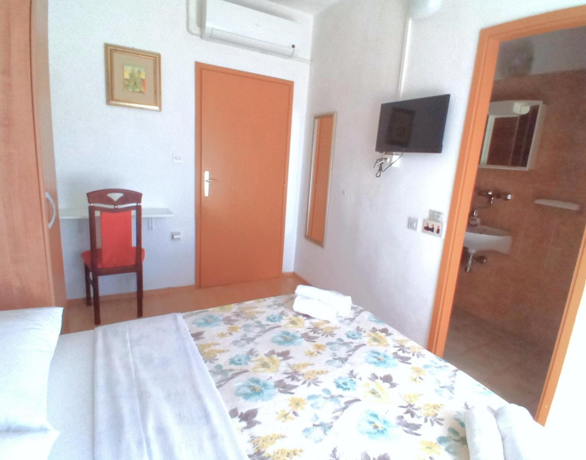 Guesthouse Cecilia 2 马林斯卡 客房 照片
