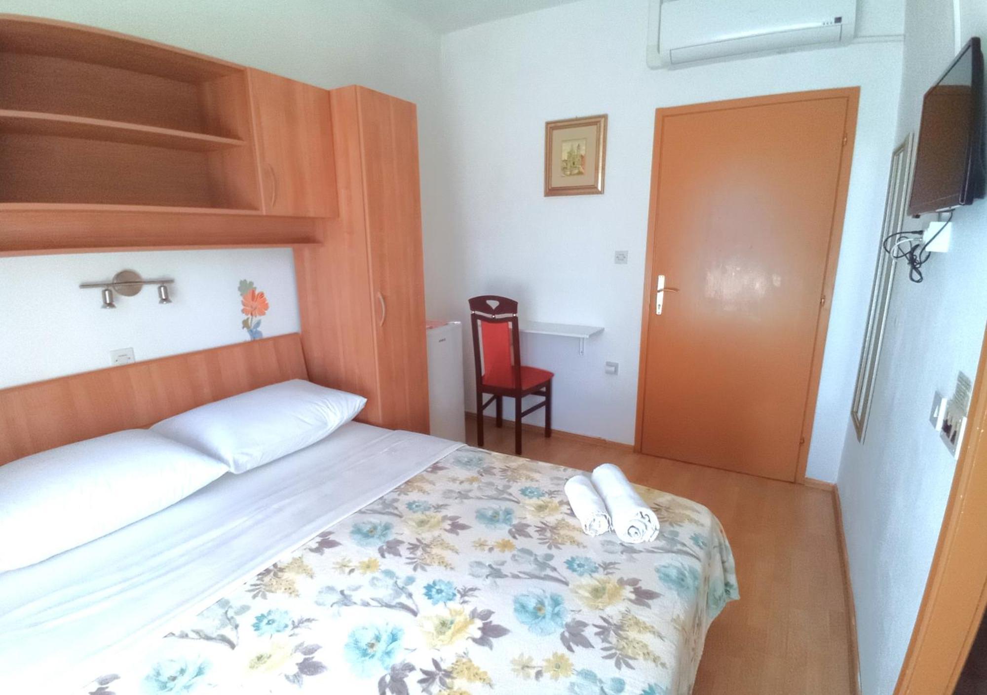 Guesthouse Cecilia 2 马林斯卡 客房 照片