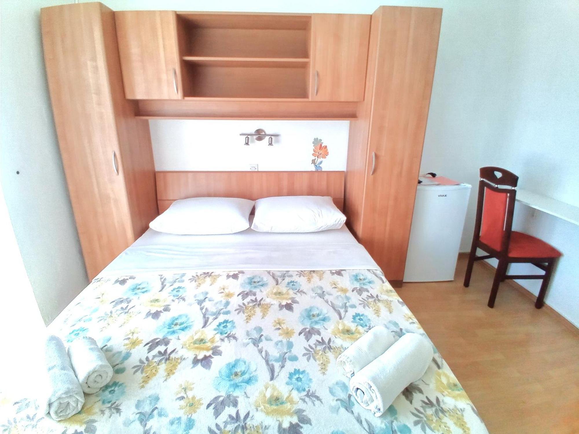 Guesthouse Cecilia 2 马林斯卡 客房 照片